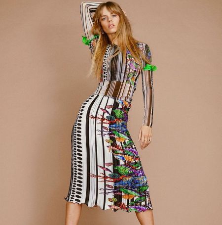 Samara Weaving is a well known model.